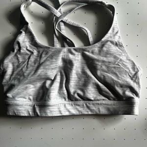 Lululemon sports bra small